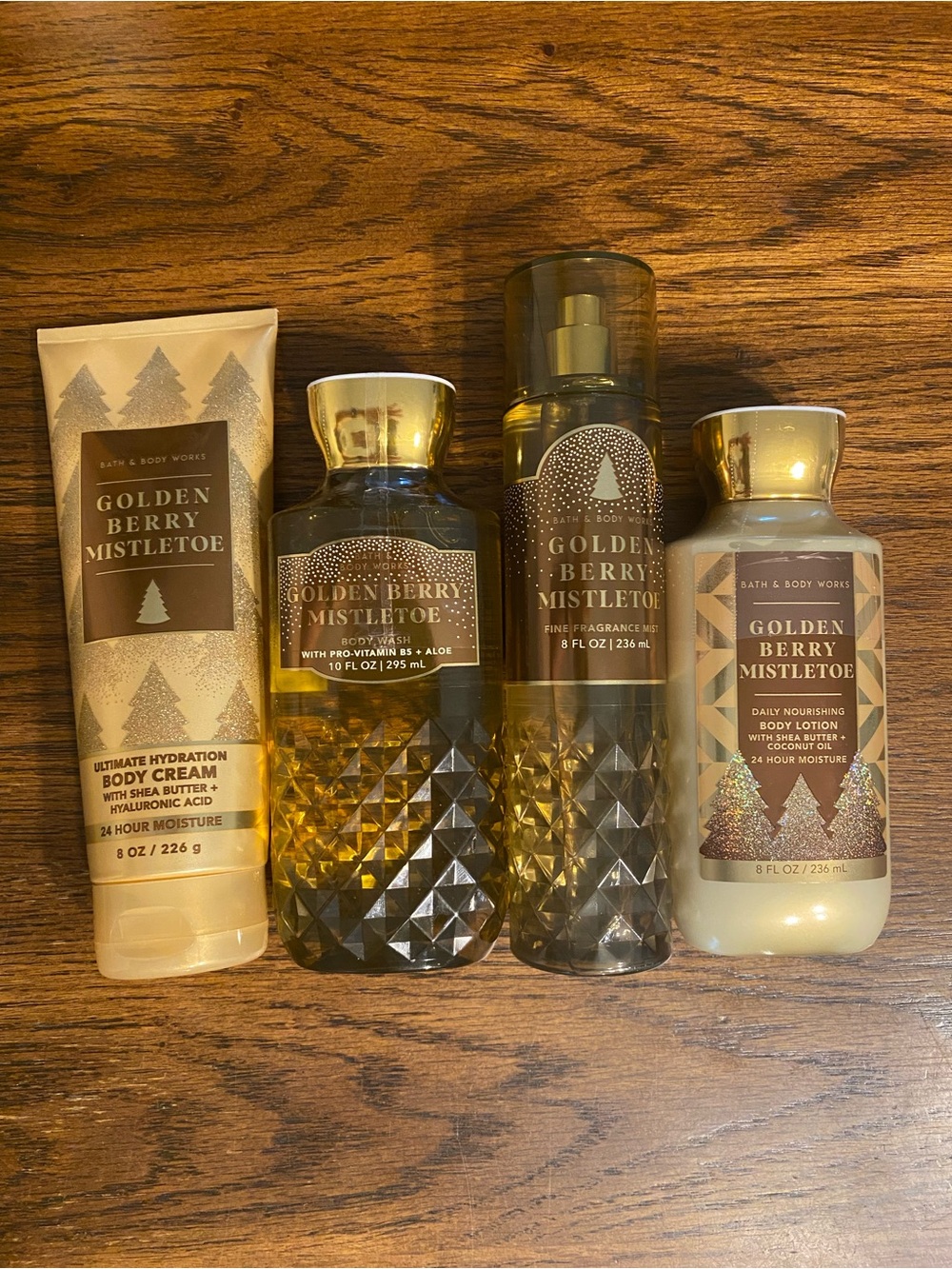 NWT BBW Golden Berry Mistletoe 4-Piece Body Care Set